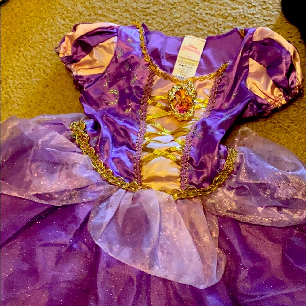 Rapunzel dress !!